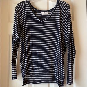 Velvet by Graham and Spencer long sleeve sweater